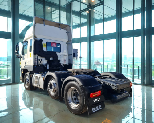 Rear View – DAF CF 450